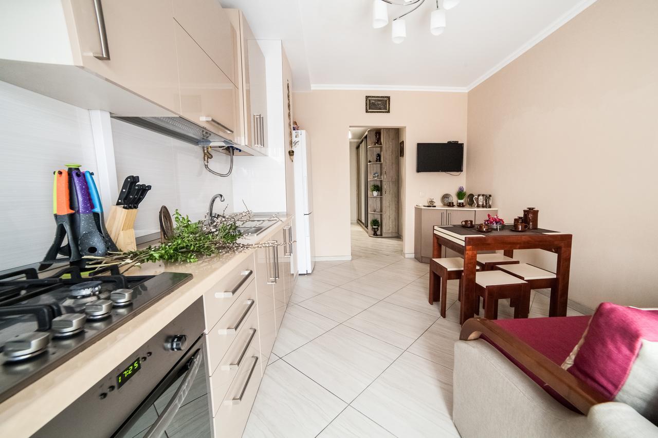 Appartement Lviv Land Extérieur photo