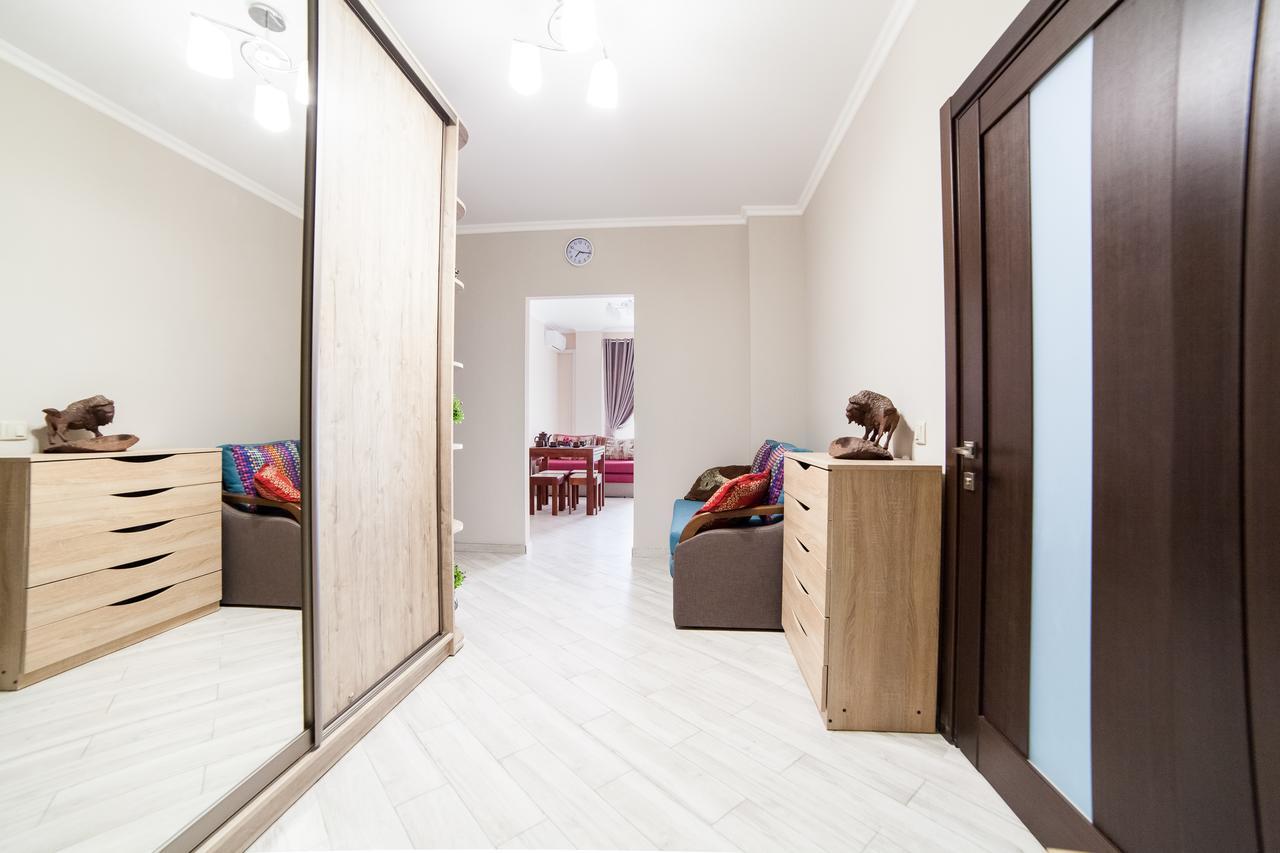 Appartement Lviv Land Extérieur photo